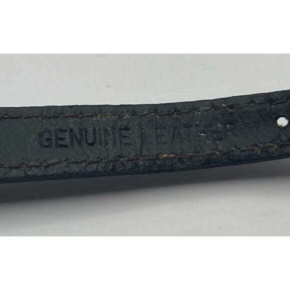 VTG Petite Women's Timex Q T-CELL Watch 19mm - Adjustable Band - New Battery 6" - Picture 4 of 8